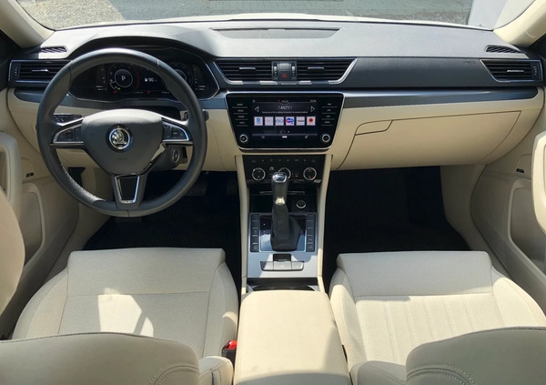 Skoda Superb cena 116999 przebieg: 64996, rok produkcji 2019 z Bytów małe 436